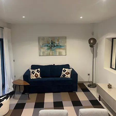 Apartment Entre Aix Et Marseille